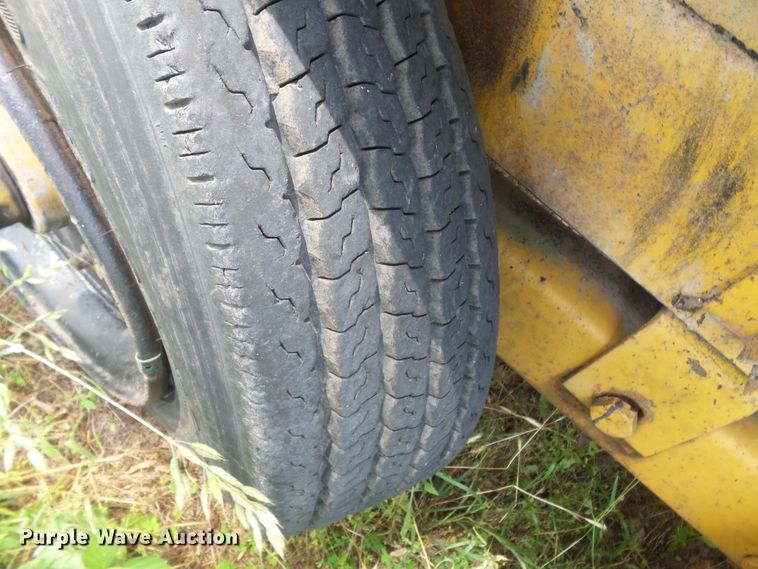 image for item DH3770 1998 Belshe DB18 equipment trailer