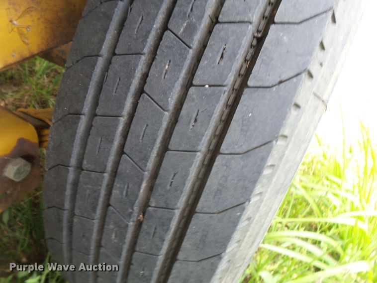 image for item DH3770 1998 Belshe DB18 equipment trailer