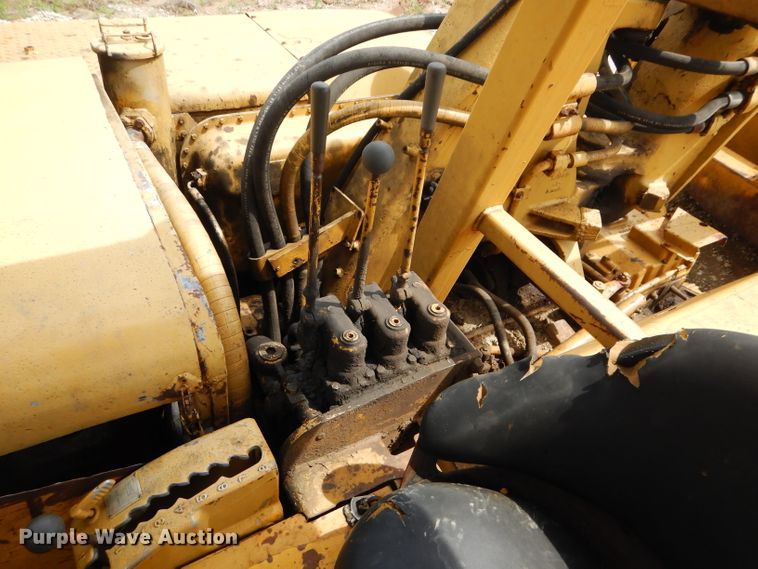 image for item DH4457 1972 Caterpillar 621  conventional scraper