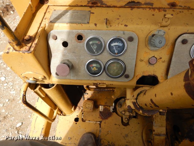 image for item DH4457 1972 Caterpillar 621  conventional scraper