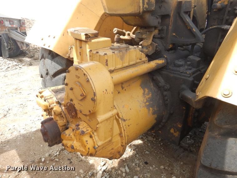 image for item DH4457 1972 Caterpillar 621  conventional scraper
