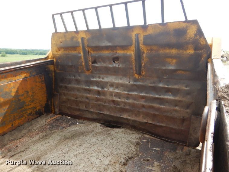 image for item DH4457 1972 Caterpillar 621  conventional scraper