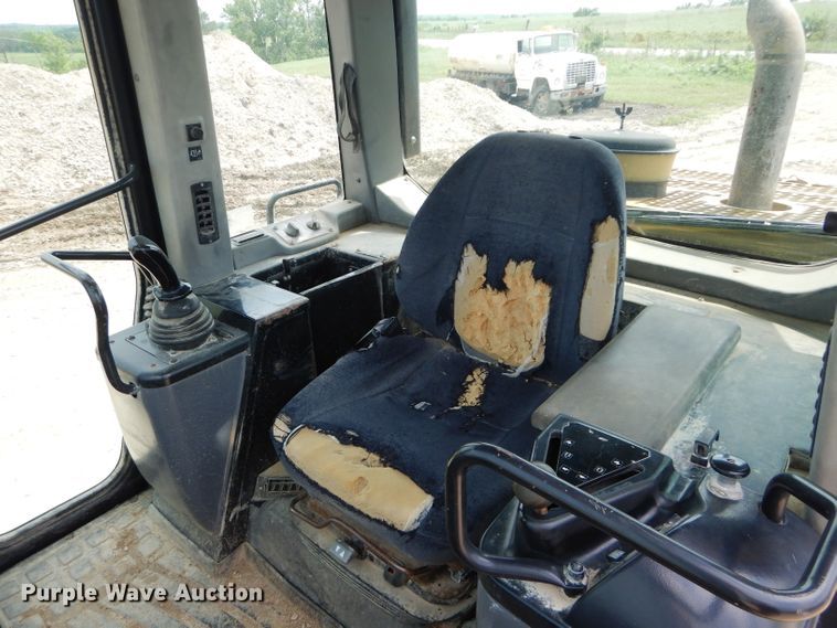 image for item DH4458 2005 Caterpillar 973C  track loader
