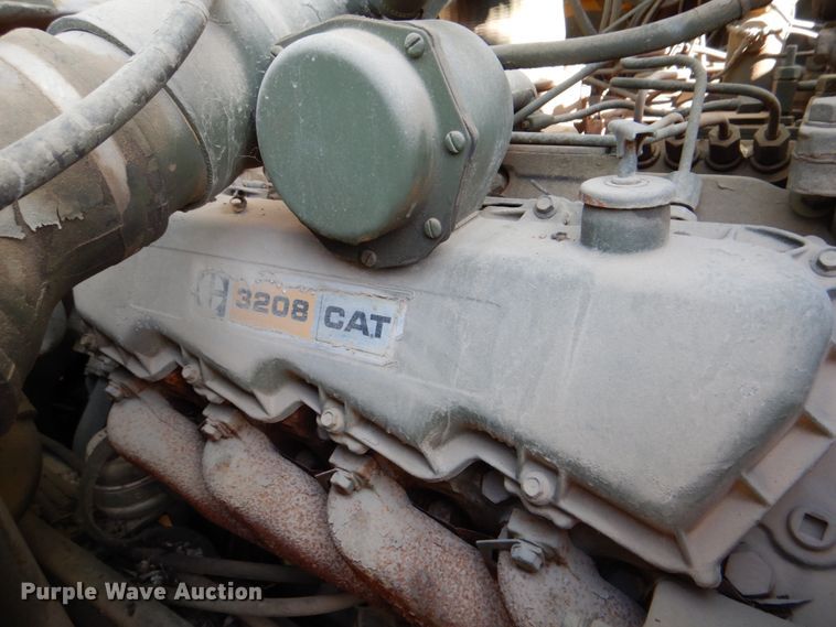 image for item DH5339 1983 Caterpillar 613B  water wagon