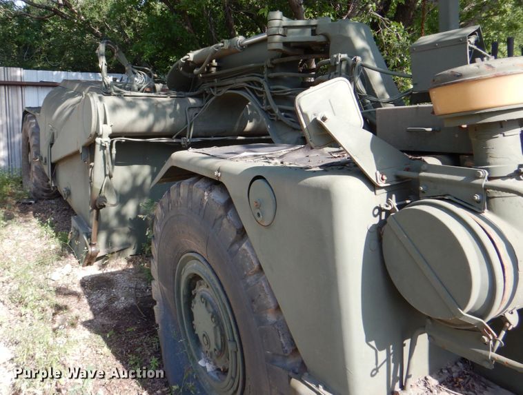 image for item DH5339 1983 Caterpillar 613B  water wagon