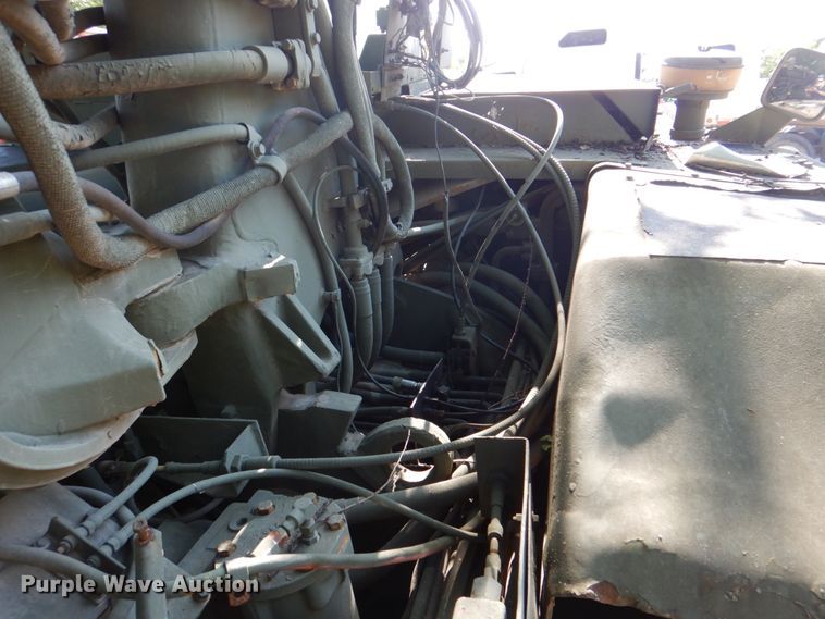 image for item DH5339 1983 Caterpillar 613B  water wagon