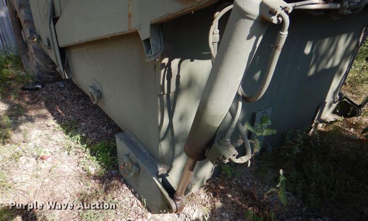 image for item DH5339 1983 Caterpillar 613B  water wagon