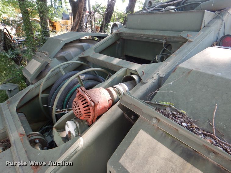 image for item DH5339 1983 Caterpillar 613B  water wagon