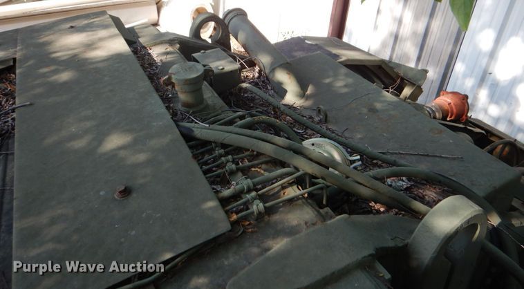 image for item DH5339 1983 Caterpillar 613B  water wagon