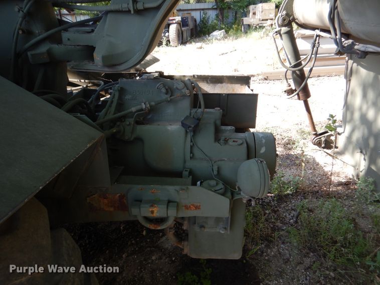 image for item DH5339 1983 Caterpillar 613B  water wagon