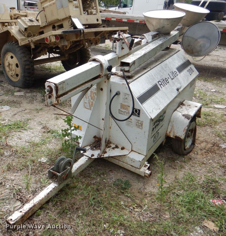 image for item DH5341 Coleman MH4000RLKH  light plant