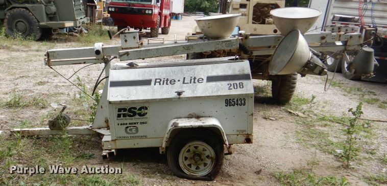 image for item DH5341 Coleman MH4000RLKH  light plant