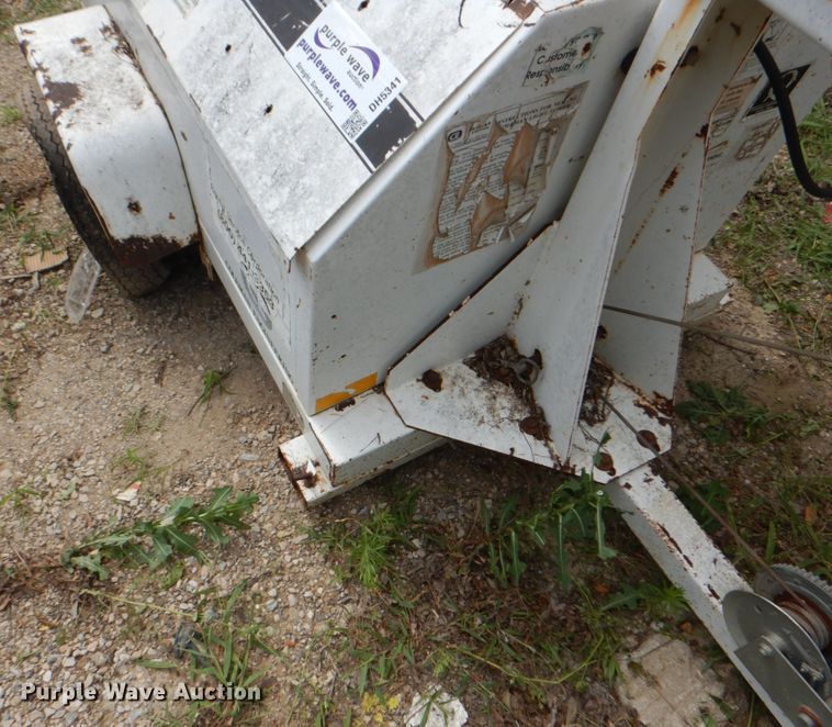 image for item DH5341 Coleman MH4000RLKH  light plant