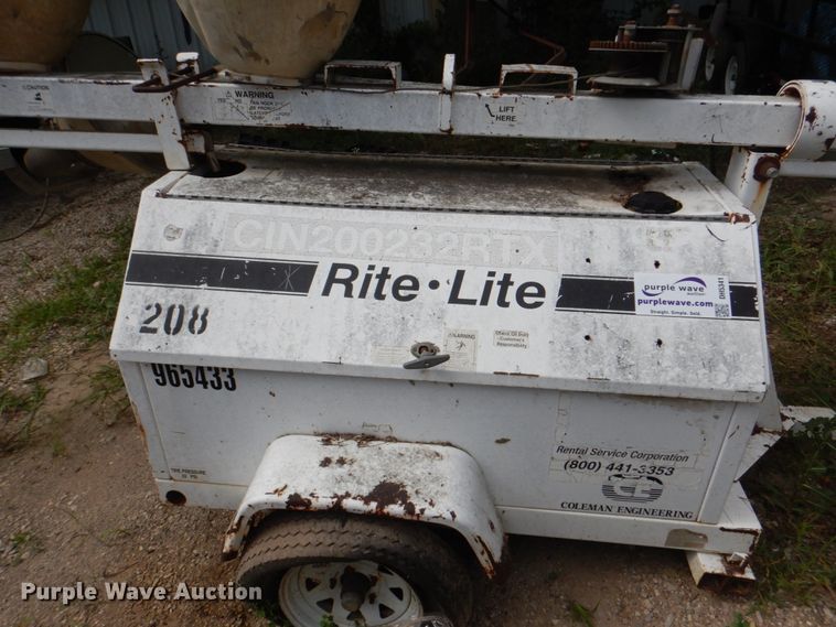 image for item DH5341 Coleman MH4000RLKH  light plant