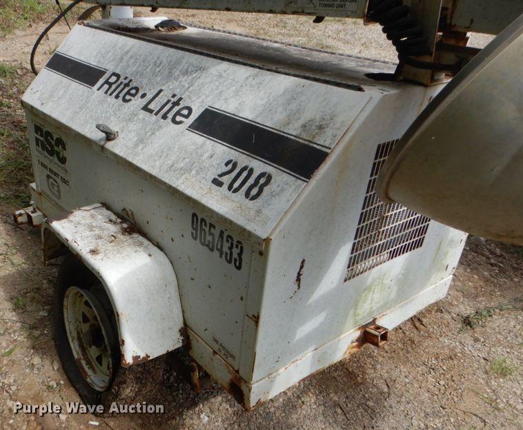 image for item DH5341 Coleman MH4000RLKH  light plant