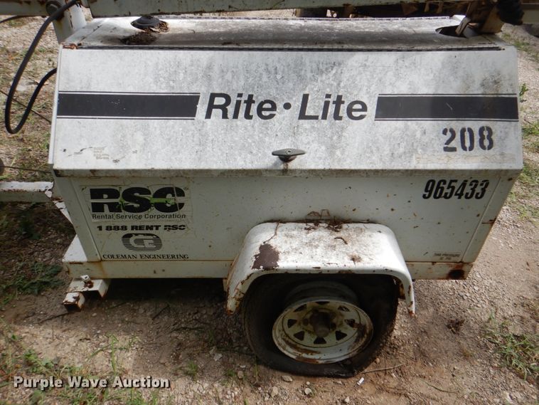 image for item DH5341 Coleman MH4000RLKH  light plant