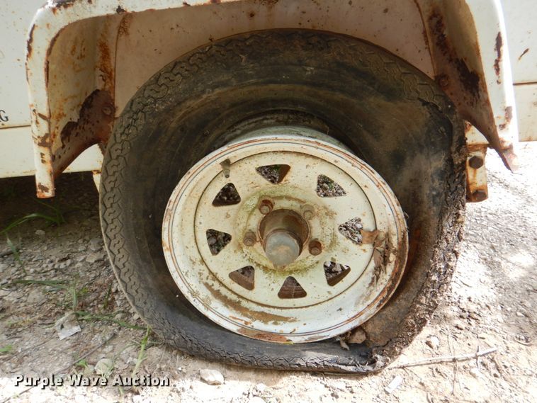 image for item DH5341 Coleman MH4000RLKH  light plant