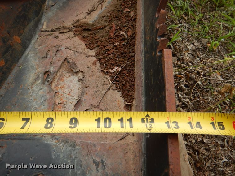 image for item DH5342 Skid Steer Pro 632-2-0002 12"W skid steer bucket