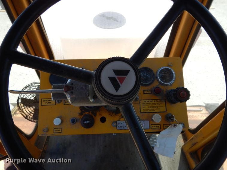 image for item DH5347 2001 Waldon Sweepmaster 250  sweeper