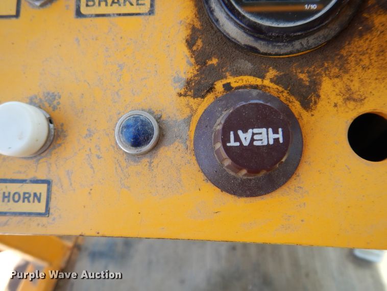 image for item DH5347 2001 Waldon Sweepmaster 250  sweeper