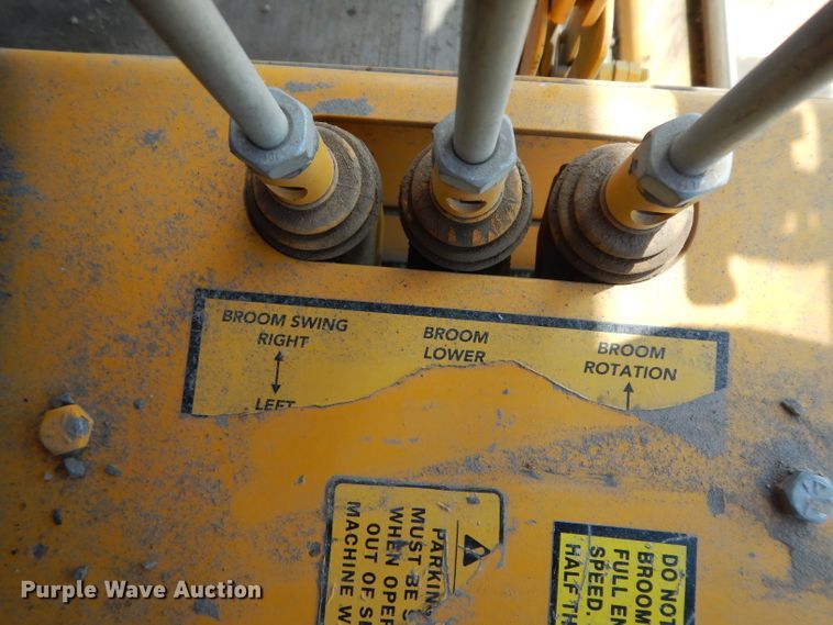 image for item DH5347 2001 Waldon Sweepmaster 250  sweeper