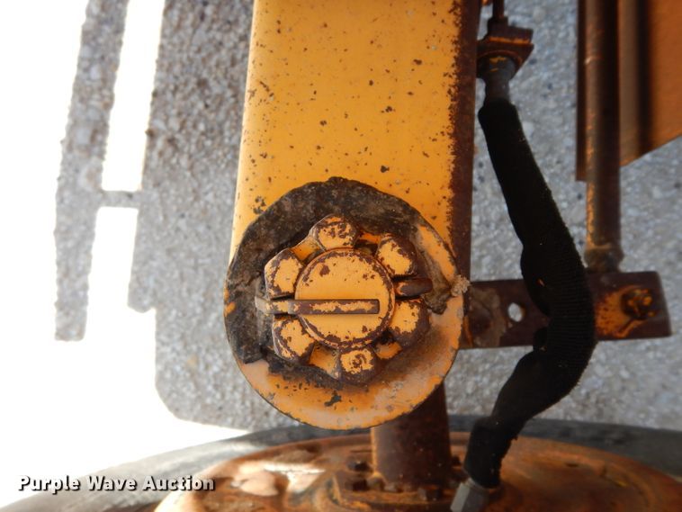 image for item DH5347 2001 Waldon Sweepmaster 250  sweeper