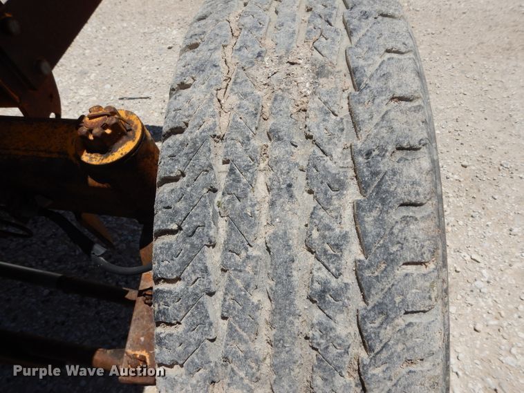 image for item DH5347 2001 Waldon Sweepmaster 250  sweeper