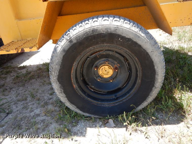 image for item DH5347 2001 Waldon Sweepmaster 250  sweeper