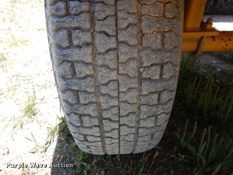 image for item DH5347 2001 Waldon Sweepmaster 250  sweeper