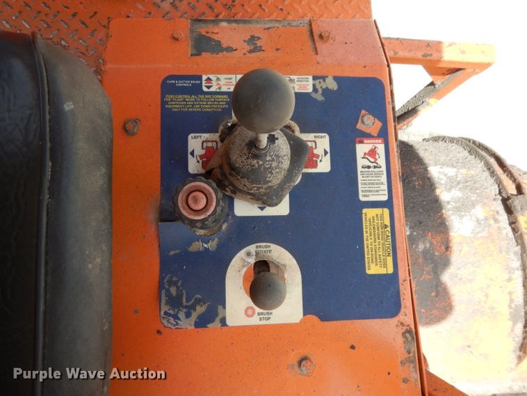 image for item DH5348 2005 Broce RJ350  sweeper