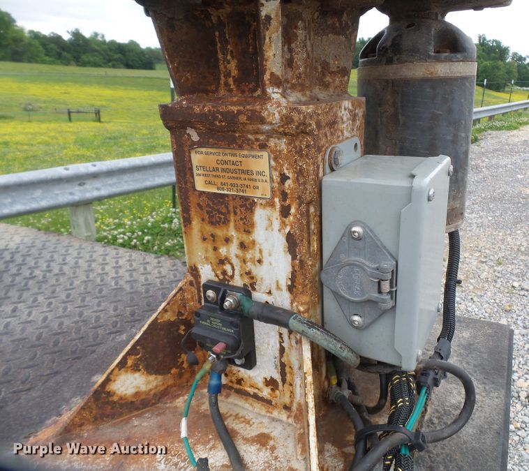 image for item DH7966 Knapheide utility bed with crane