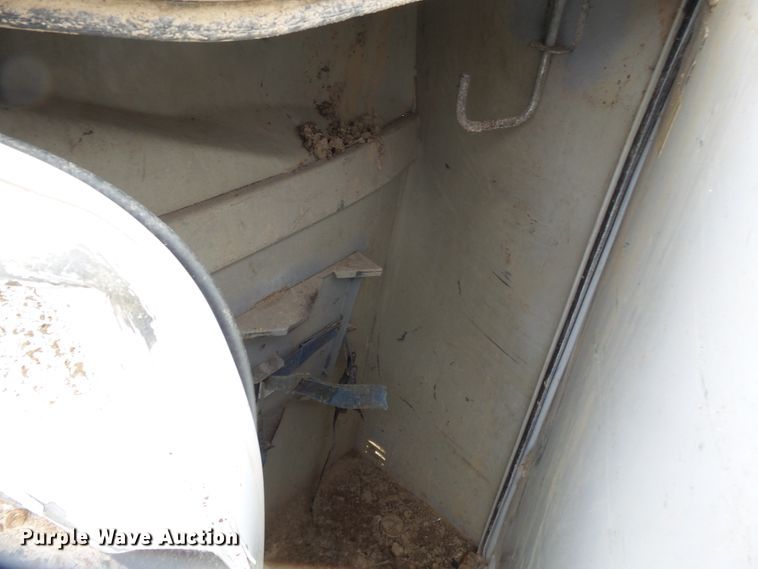 image for item DH7966 Knapheide utility bed with crane