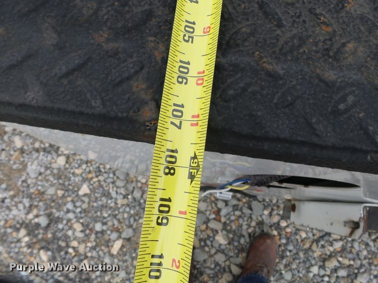 image for item DH7966 Knapheide utility bed with crane