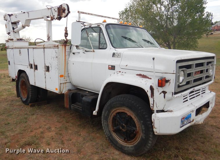 image for item DI0110 1980 GMC  utility truck with crane