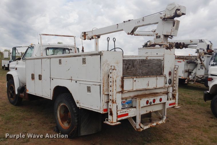 image for item DI0110 1980 GMC  utility truck with crane