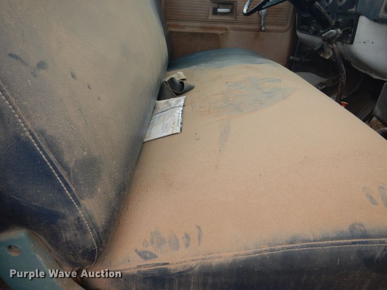 image for item DI0110 1980 GMC  utility truck with crane