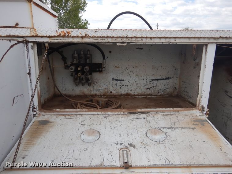 image for item DI0110 1980 GMC  utility truck with crane