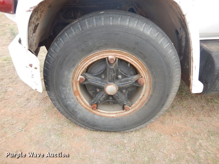 image for item DI0110 1980 GMC  utility truck with crane