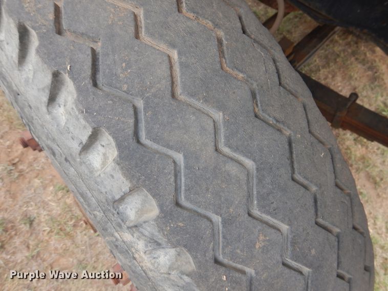 image for item DI0110 1980 GMC  utility truck with crane