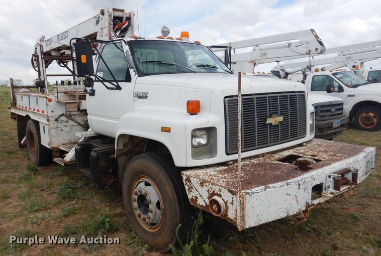 image for item DI0112 1994 Chevrolet Kodiak C5500  digger derrick truck