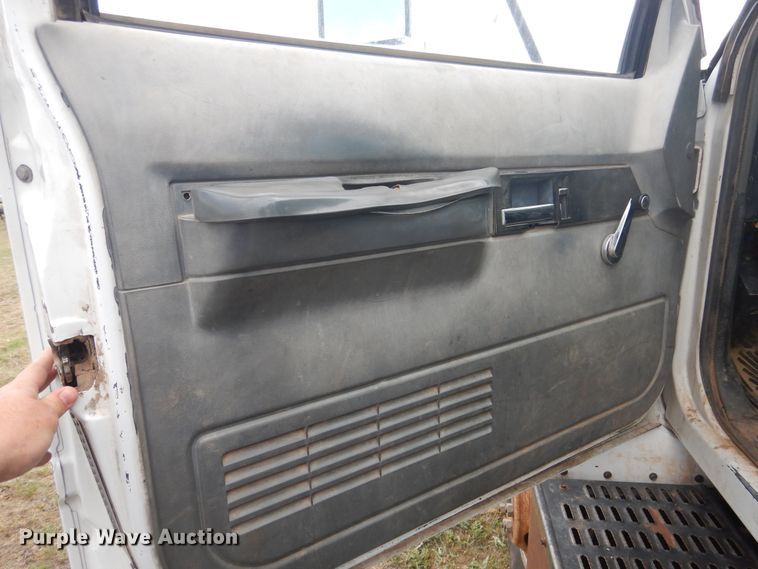 image for item DI0112 1994 Chevrolet Kodiak C5500  digger derrick truck