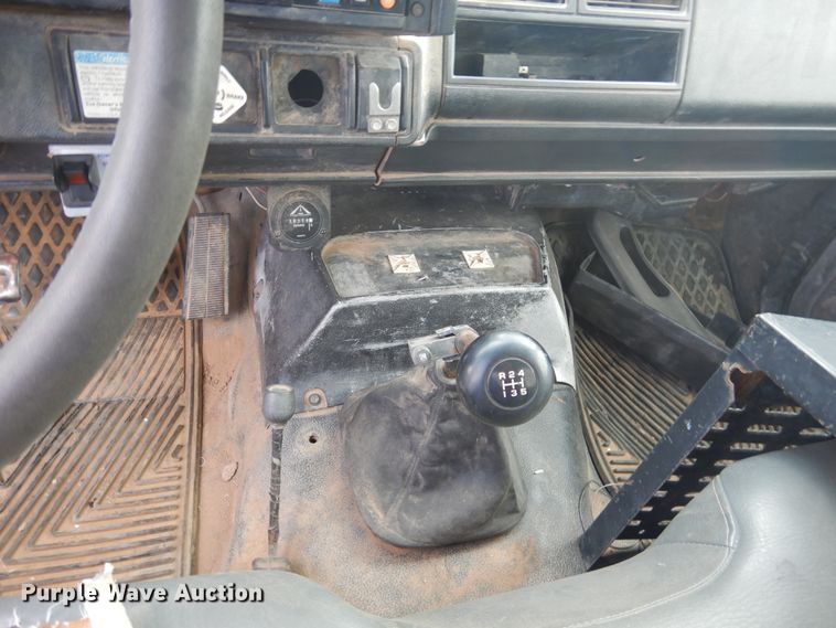 image for item DI0112 1994 Chevrolet Kodiak C5500  digger derrick truck