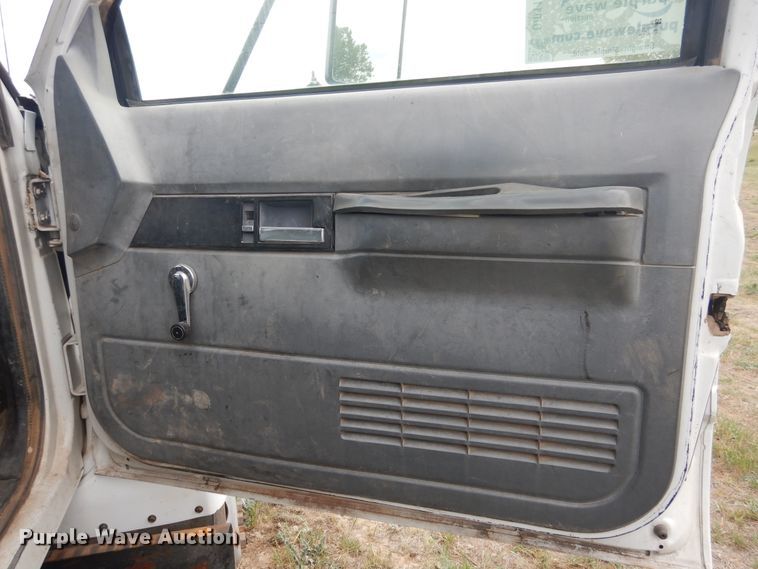 image for item DI0112 1994 Chevrolet Kodiak C5500  digger derrick truck