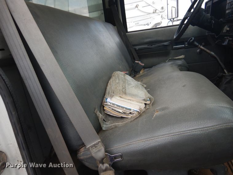 image for item DI0112 1994 Chevrolet Kodiak C5500  digger derrick truck