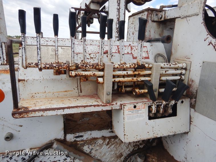 image for item DI0112 1994 Chevrolet Kodiak C5500  digger derrick truck