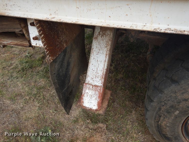 image for item DI0112 1994 Chevrolet Kodiak C5500  digger derrick truck