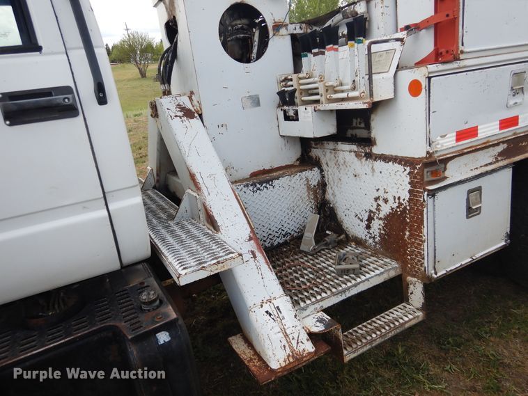 image for item DI0112 1994 Chevrolet Kodiak C5500  digger derrick truck