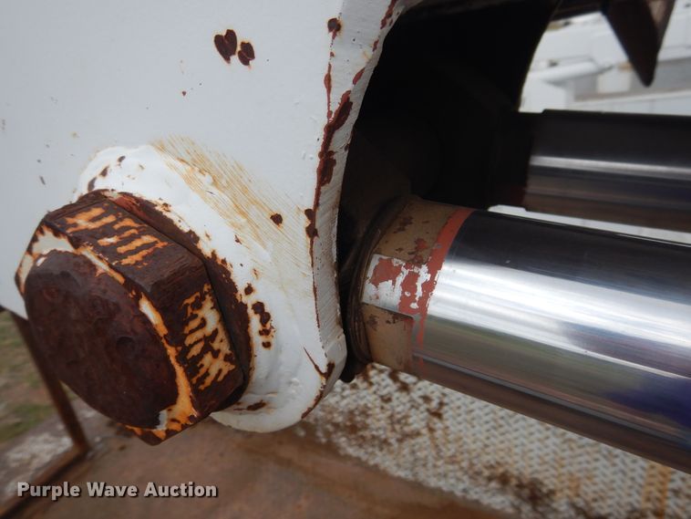 image for item DI0112 1994 Chevrolet Kodiak C5500  digger derrick truck