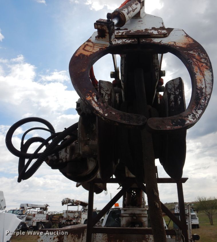 image for item DI0112 1994 Chevrolet Kodiak C5500  digger derrick truck