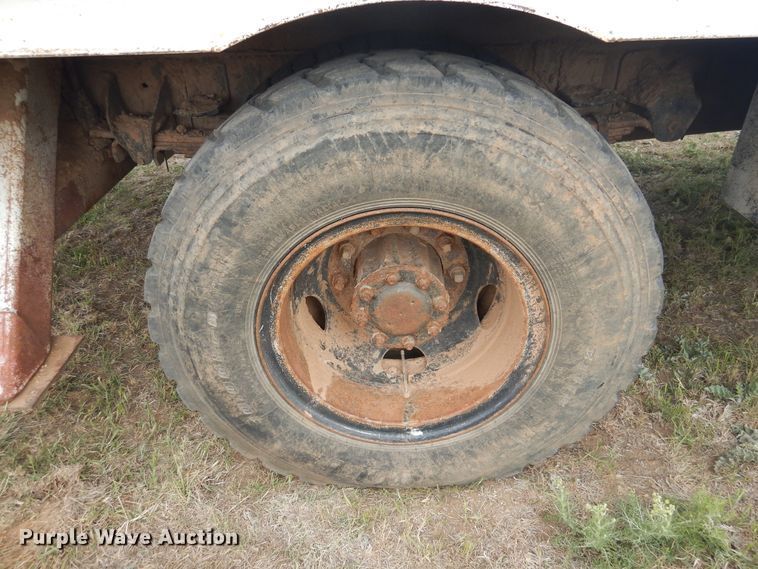 image for item DI0112 1994 Chevrolet Kodiak C5500  digger derrick truck